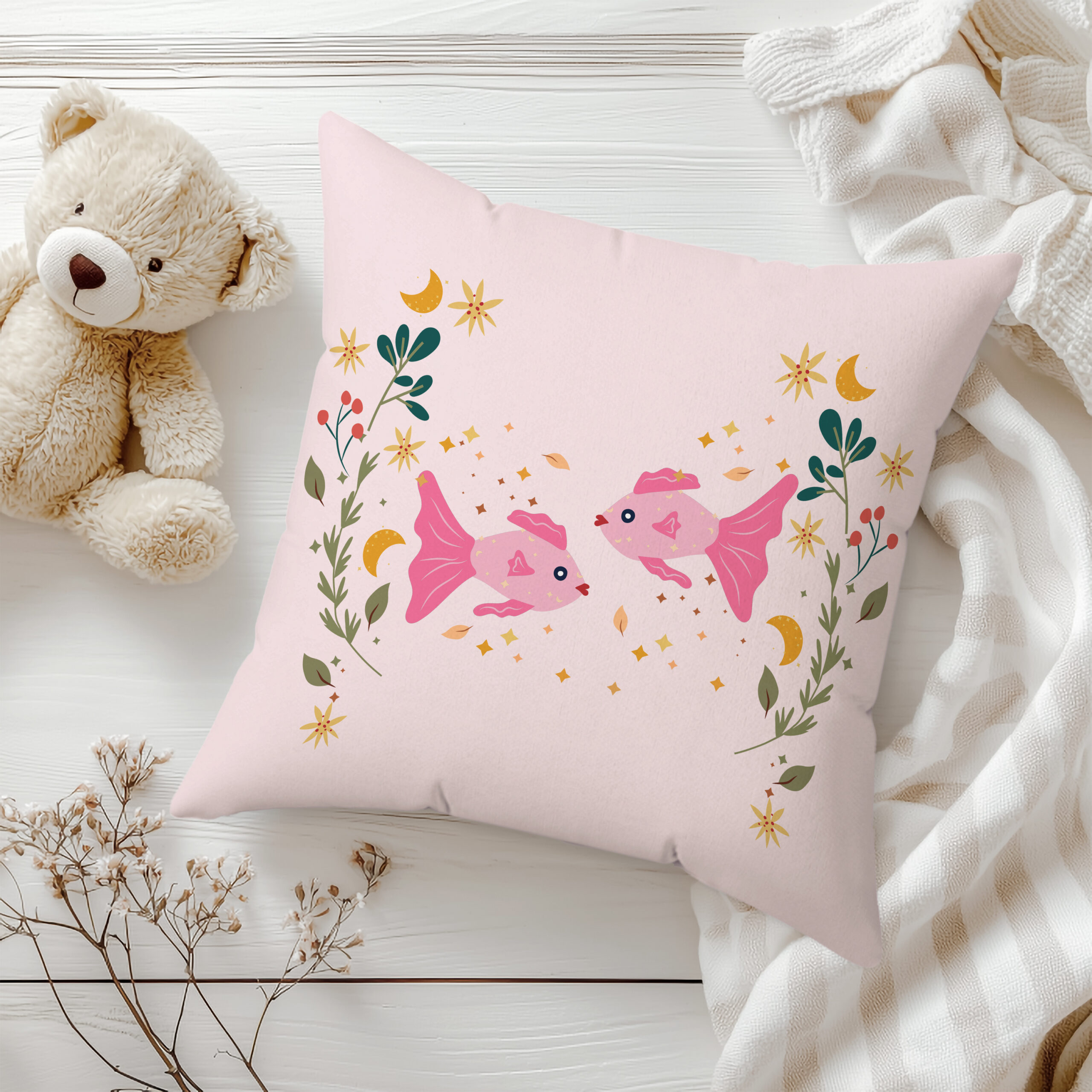 ДЕКОРАТИВНА ВЪЗГЛАВНИЦА - ЗОДИЯ РИБИ - МОМИЧЕ